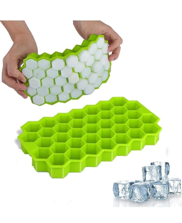 Stella Nova Silicone Ice Cube Tray with Lid | Food-Grade Ice Tray for Freezer